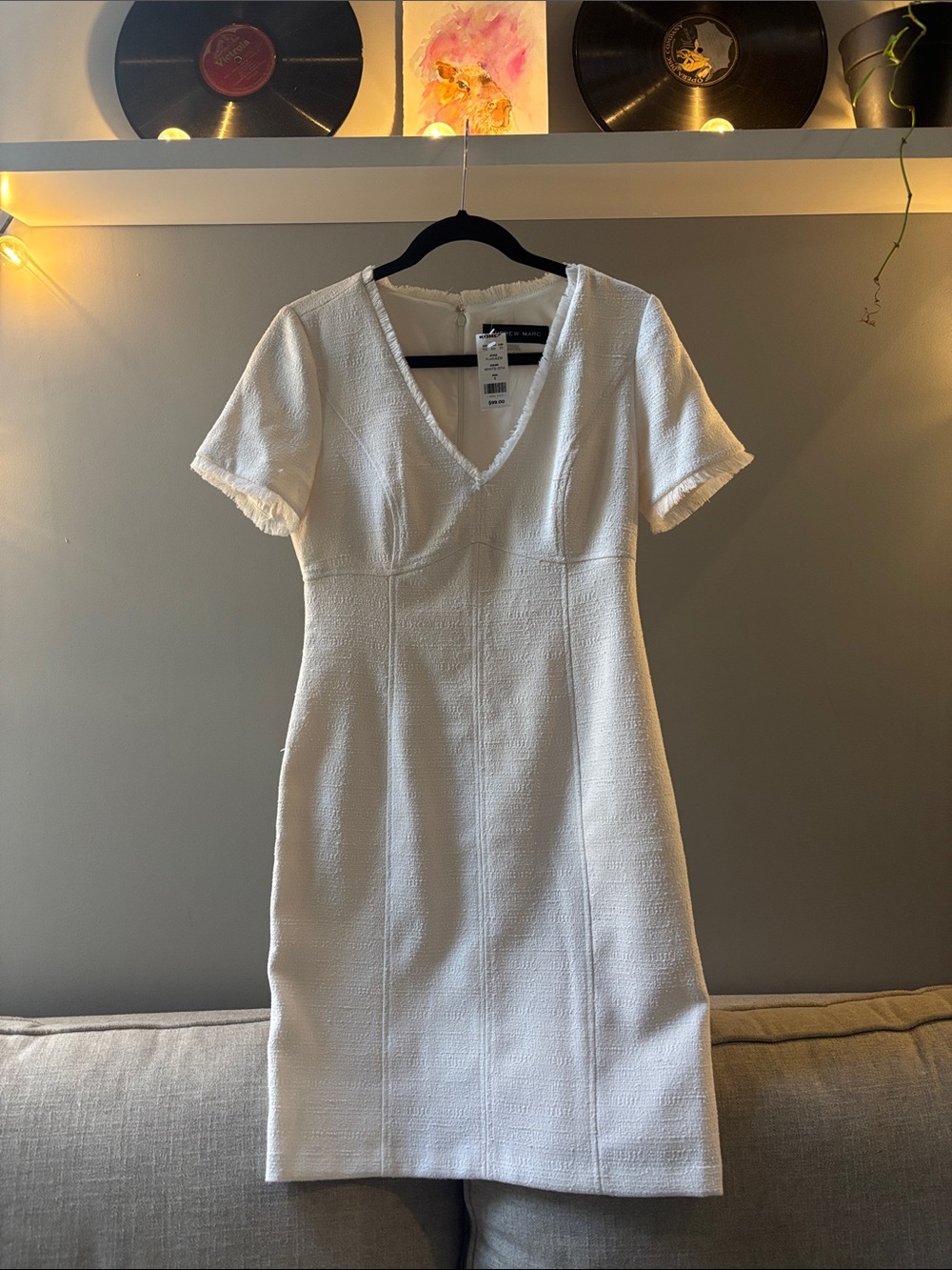 Andrew Marc White Textured V-Neck Short Sleeve Dress